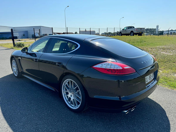 2011 PORSCHE PANAMERA 4S 4.8L V8 400 CH